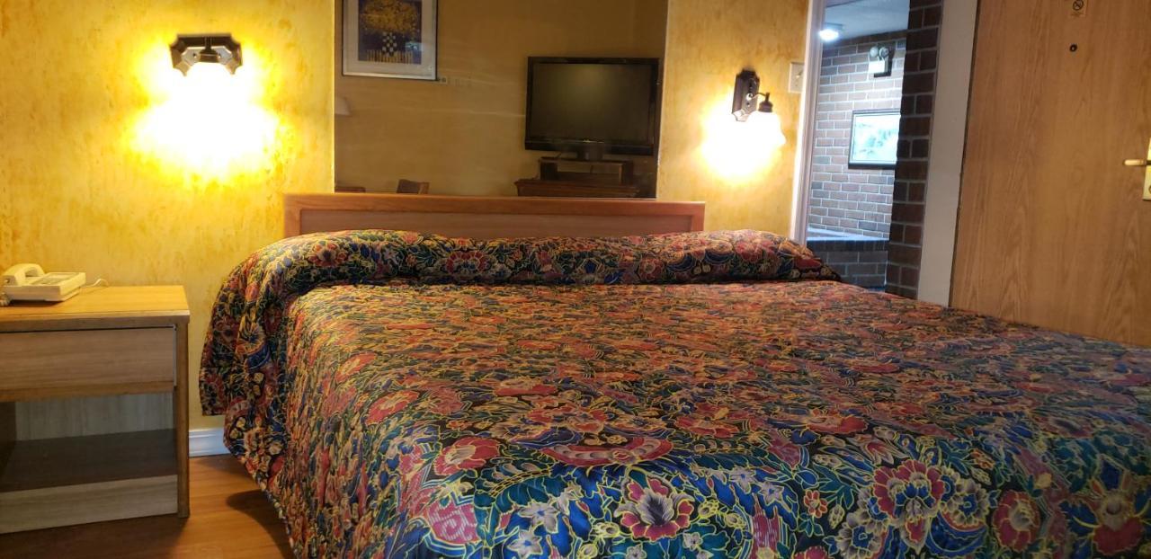 Plaza Inn Motel Calumet Park Buitenkant foto
