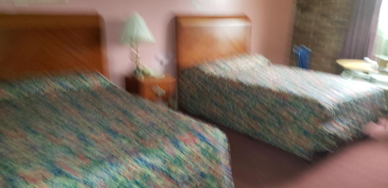 Plaza Inn Motel Calumet Park Buitenkant foto